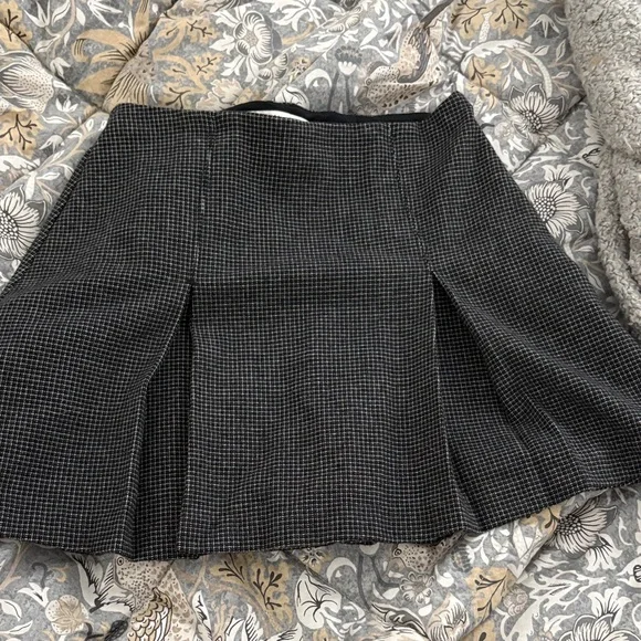 Abercrombie & Fitch Black Checkered Skater Skirt - Picture 1 of 3
